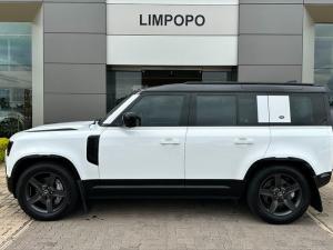 Land Rover Defender 110 D300 X-Dynamic SE - Image 2