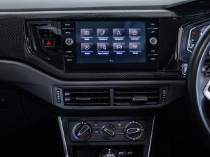 Volkswagen Polo hatch 1.0TSI Life auto - Image 20