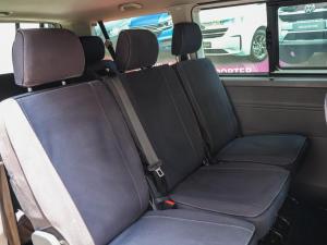 Volkswagen Transporter 2.0BiTDI Kombi SWB Trendline Plus 4Motion - Image 10