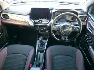 Toyota Starlet Cross 1.5 XR manual - Image 13