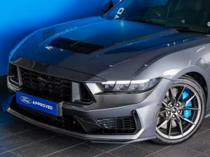 Ford Mustang Dark Horse fastback - Image 2