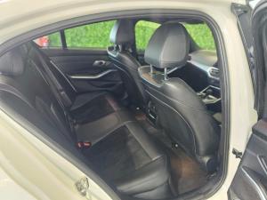 BMW 3 Series 320i Mzansi Edition - Image 18