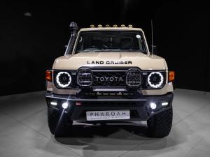 Toyota Land Cruiser 79 2.8GD-6 single cab auto - Image 3