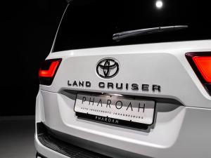 Toyota Land Cruiser 300 3.3D ZX - Image 24