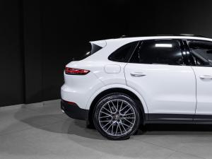 Porsche Cayenne Cayenne - Image 20