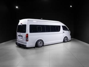 Toyota Quantum 2.7 GL 14-seater bus - Image 21