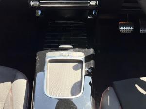 Mercedes-Benz CLA CLA200 Progressive - Image 10