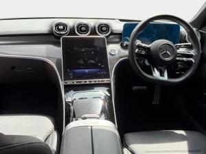 Mercedes-Benz C-Class C43 - Image 11