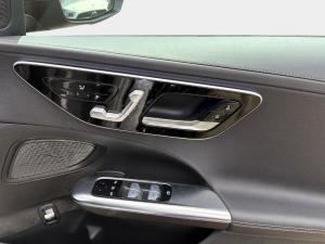 Mercedes-Benz C-Class C43 - Image 17