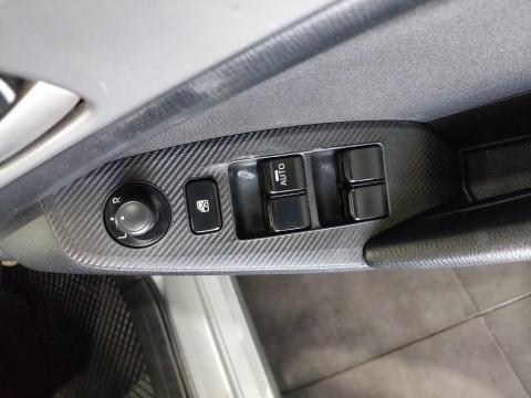 Image Mazda Mazda3 sedan 1.6 Original