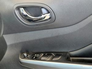 Nissan Navara 2.5DDTi double cab LE Plus 4x4 - Image 14