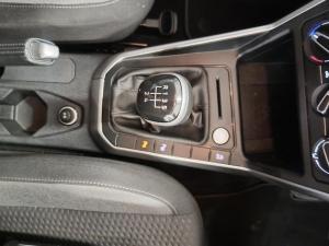 Volkswagen Polo hatch 1.0TSI Life manual - Image 13