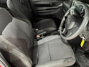 Hyundai i20 1.4 Motion auto - Image 11