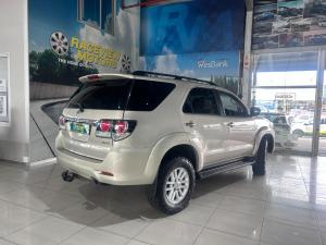 Toyota Fortuner 2.5D-4D auto - Image 3