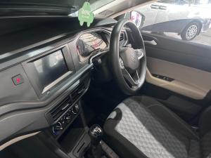 Volkswagen Polo sedan 1.6 manual - Image 10