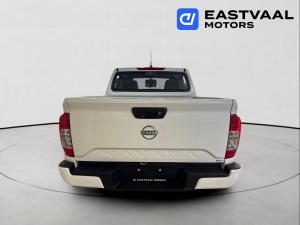 Nissan Navara 2.5DDTi double cab SE Plus auto - Image 5