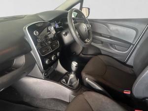 Renault Clio 66kW turbo Authentique - Image 18