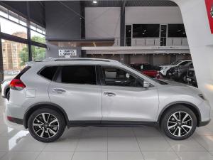 Nissan X-Trail 2.5 4x4 Tekna - Image 10