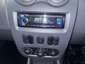 Nissan NP200 1.6i safety pack (aircon) - Image 15