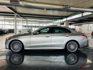 Mercedes-Benz C-Class C200 Avantgarde - Image 12