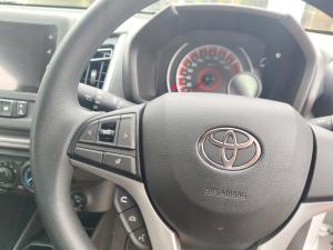 Toyota Vitz 1.0 XR auto - Image 9