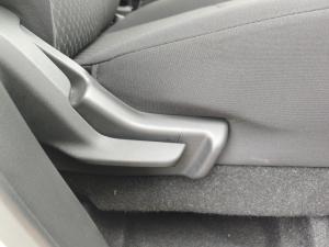 Toyota Vitz 1.0 XR auto - Image 18