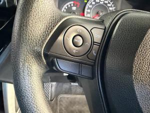 Toyota Corolla Cross 1.8 Xi - Image 9