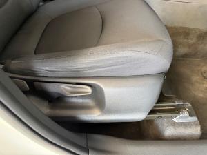 Toyota Corolla Cross 1.8 Xi - Image 15