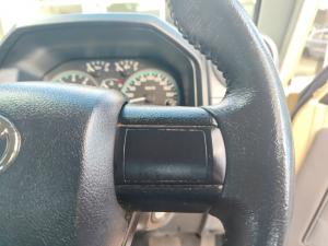 Toyota Land Cruiser 79 2.8GD-6 double cab auto - Image 10