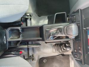 Toyota Land Cruiser 79 2.8GD-6 double cab auto - Image 12