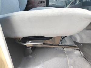 Toyota Land Cruiser 79 2.8GD-6 double cab auto - Image 19