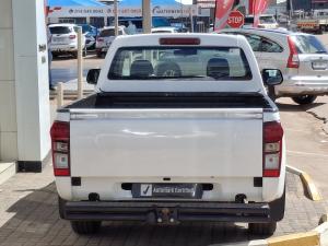 Isuzu D-Max Gen 6 250c single cab - Image 5