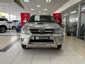 Toyota Fortuner 3.0D-4D 4x4 - Image 4