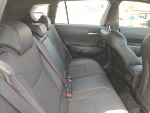 Toyota Corolla Cross 1.8 GR-Sport - Image 17