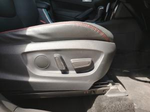 Toyota Corolla Cross 1.8 GR-Sport - Image 18