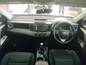 Toyota RAV4 2.0 GX - Image 6