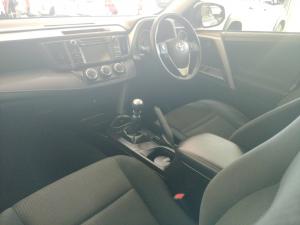 Toyota RAV4 2.0 GX - Image 7