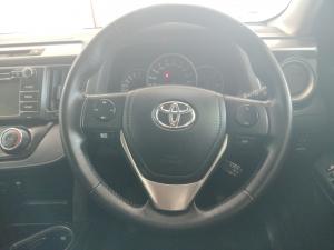 Toyota RAV4 2.0 GX - Image 8