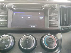 Toyota RAV4 2.0 GX - Image 13