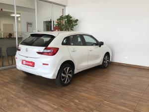 Toyota Starlet 1.5 XS manual - Image 2