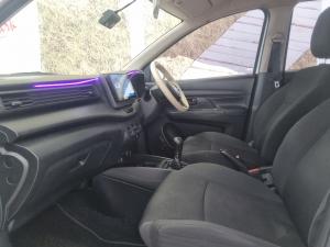 Suzuki Ertiga 1.5 GA - Image 7