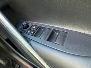 Toyota Corolla Cross 1.8 Xi - Image 22