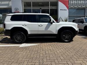 Toyota Land Cruiser Prado 2.8GD TX - Image 3