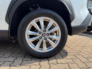 Toyota Corolla Cross 1.8 XS - Image 18