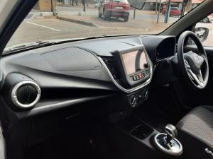 Toyota Vitz 1.0 XR AMT - Image 7