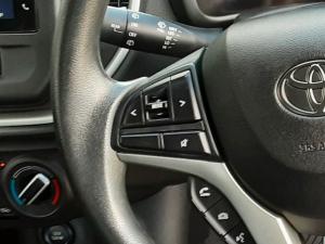 Toyota Vitz 1.0 XR AMT - Image 9