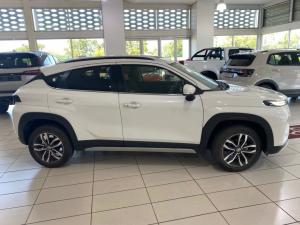 Toyota Starlet Cross 1.5XR - Image 3