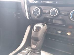 Isuzu MU-X 1.9D LS automatic - Image 12