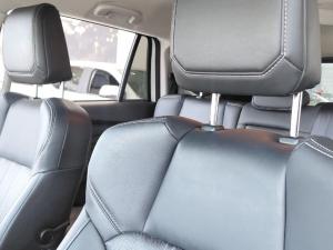 Isuzu MU-X 1.9D LS automatic - Image 18