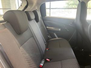 Toyota Vitz 1.0 - Image 11